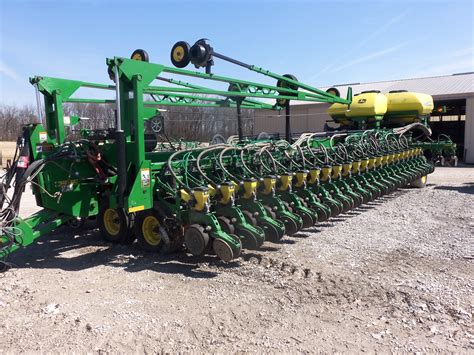 john deere corn planters